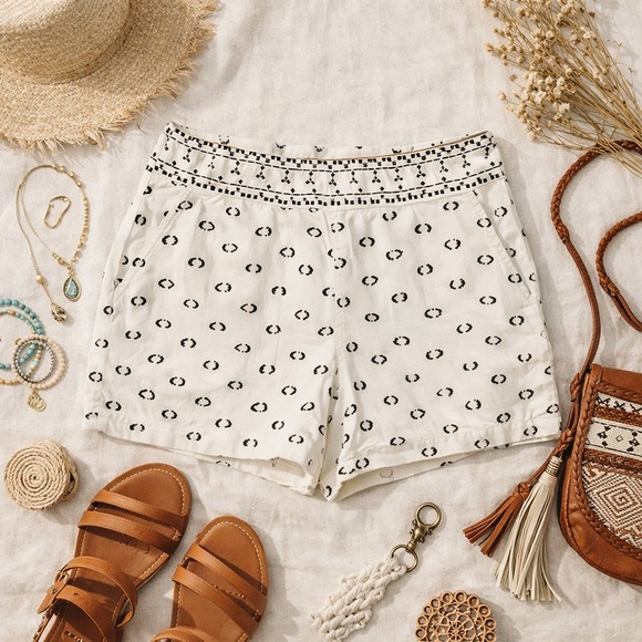 Anthropologie Hei Hei Clip Dot Printed Shorts Black White Festive - Picture 7 of 8